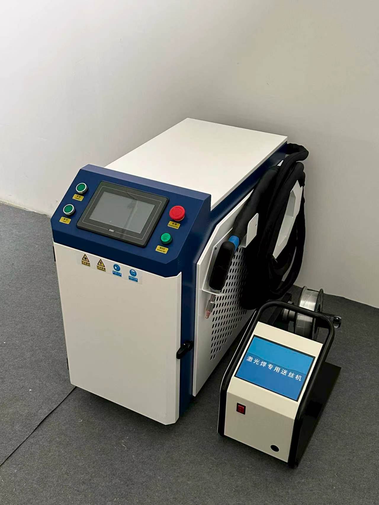 Yeni Tip Su Soğutmalı El Tipi  - Handheld Laser Welding Machine incelemesi ve fiyatı